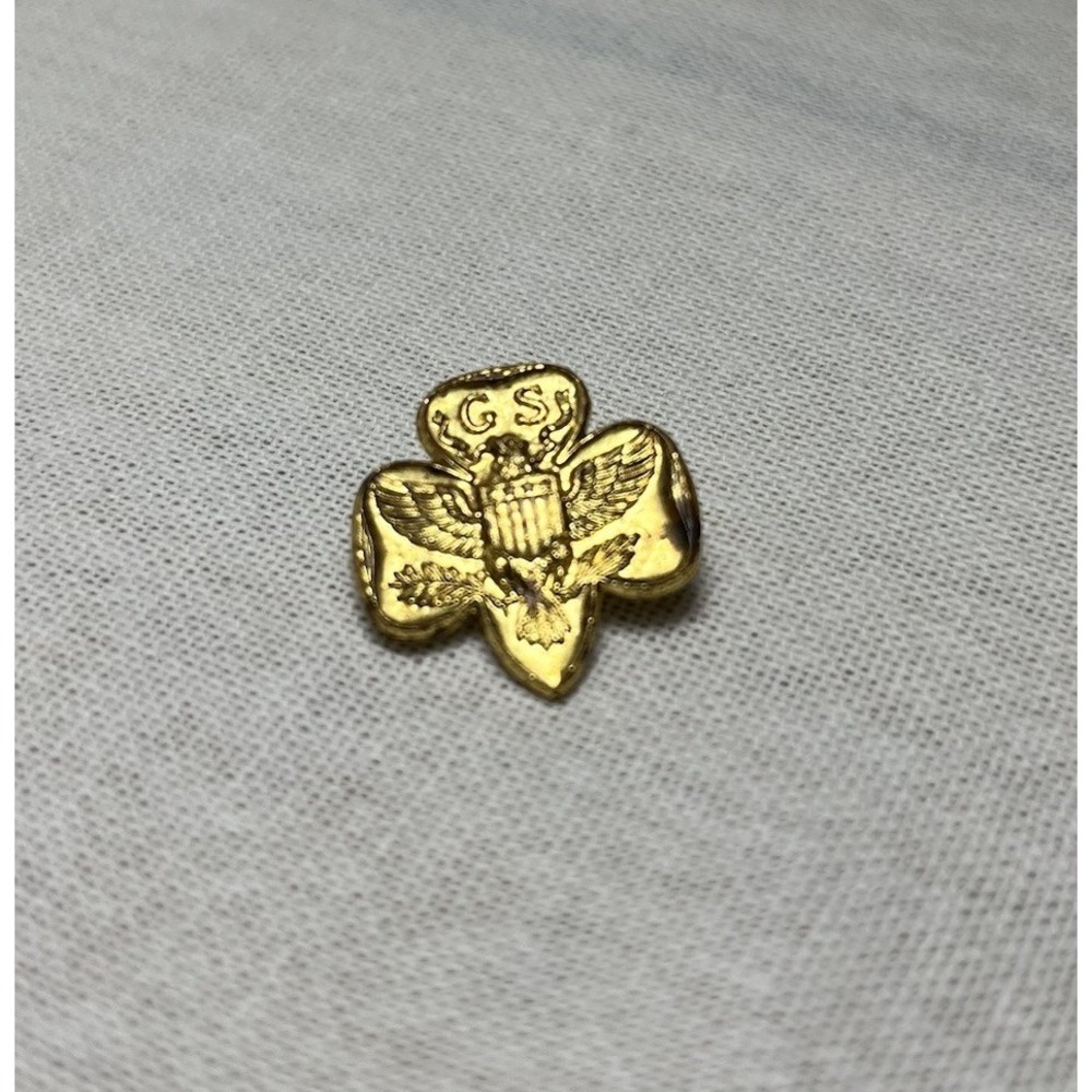 1960s Girl Scout World Girl Scout Traditional Membership Pin